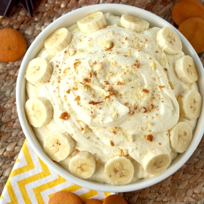 This Banana Cream Pie Dip recipe is super easy and quick to make! With only a handful of ingredients, this no-bake dip recipe is perfect for any occasion. All the amazing flavors of a banana cream pie in a smooth, creamy and silky dip!
