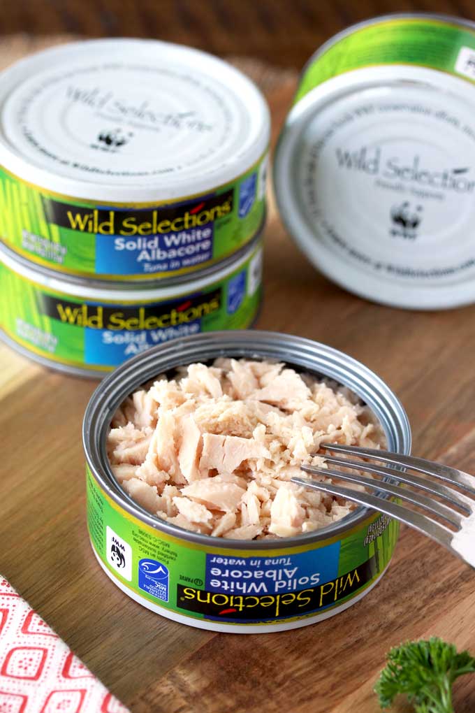 A can of white albacore solid white tuna packed in water