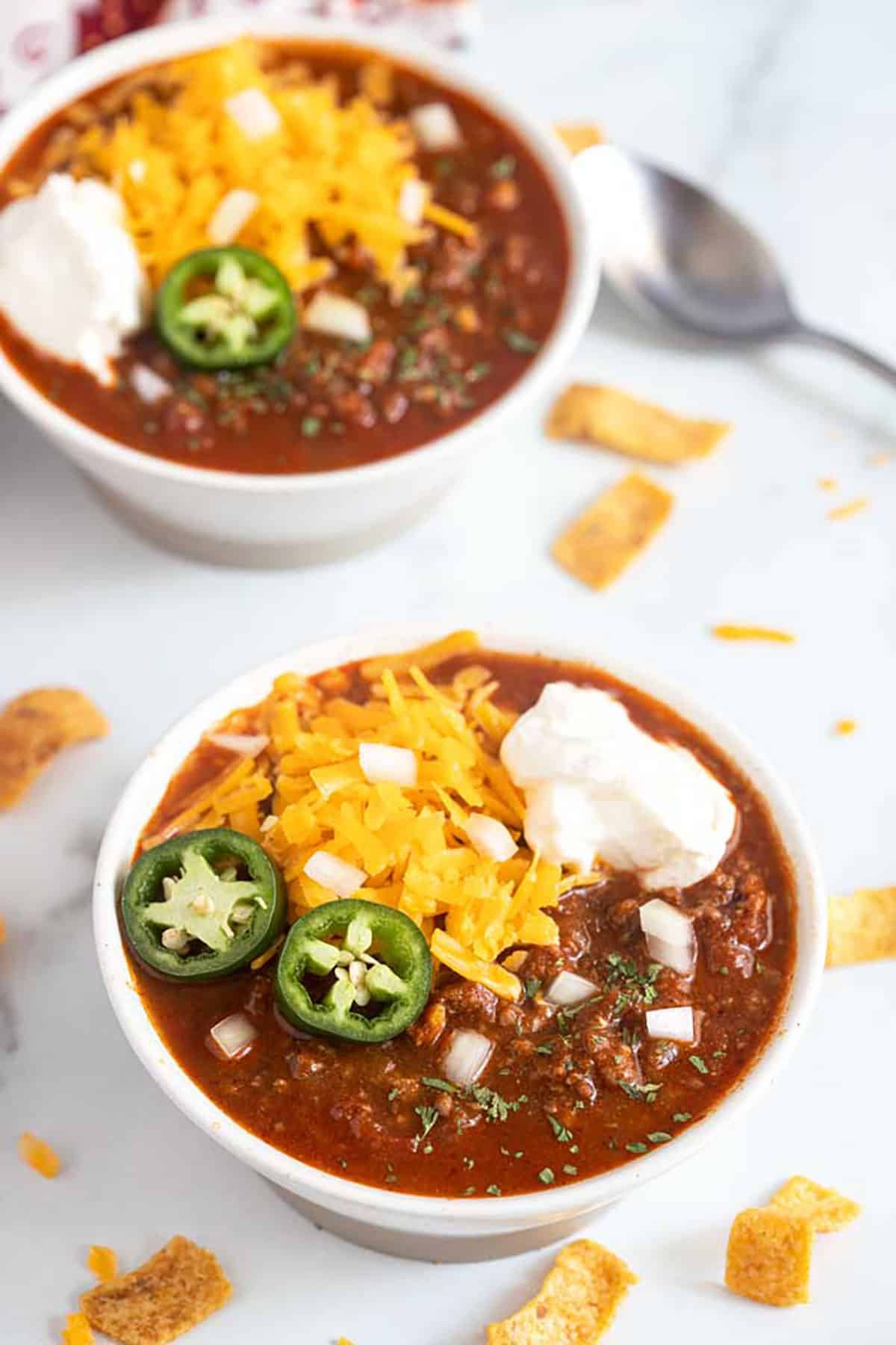 A bowl of Instant Pot Chili with all the toppings.