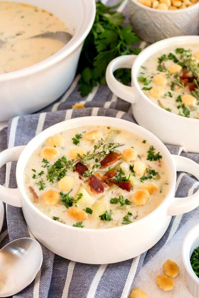 Best Homemade New England Clam Chowder Recipe - Lemon Blossoms