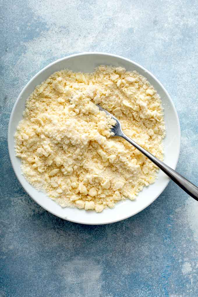 Streusel mixture on a white plate