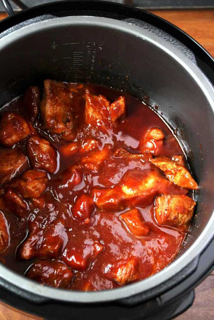 Pork pieces and BBQ sauce in the instant pot 