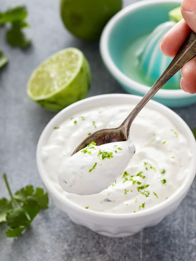 Lime crema in a bowl
