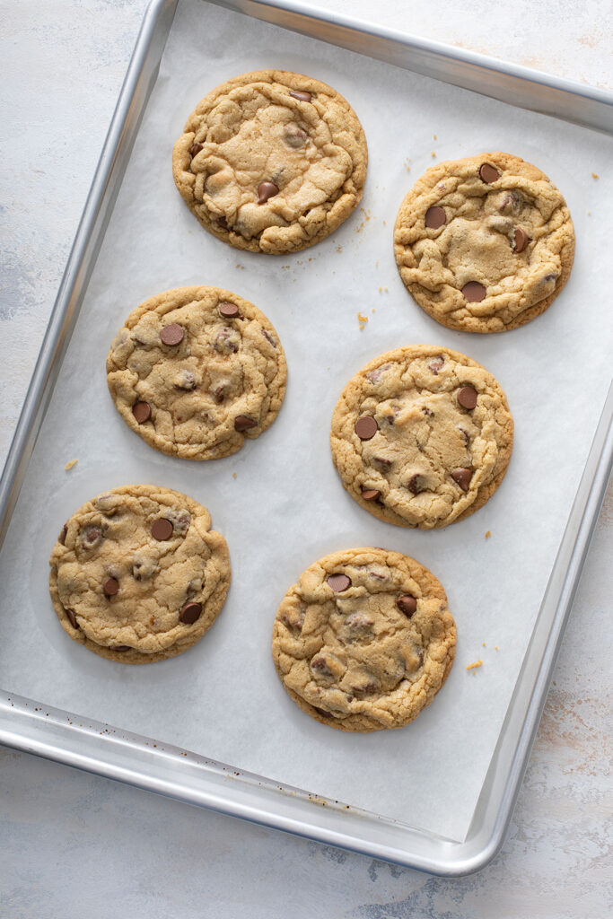 Freshly baked cookies on a baking sheet