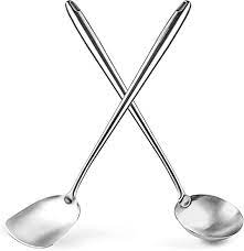 Set of wok ladle and spatula