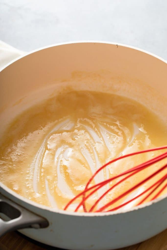 Making a roux in a saucepan