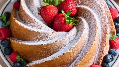 Whipping-Cream-Cake-Recipe-S1-