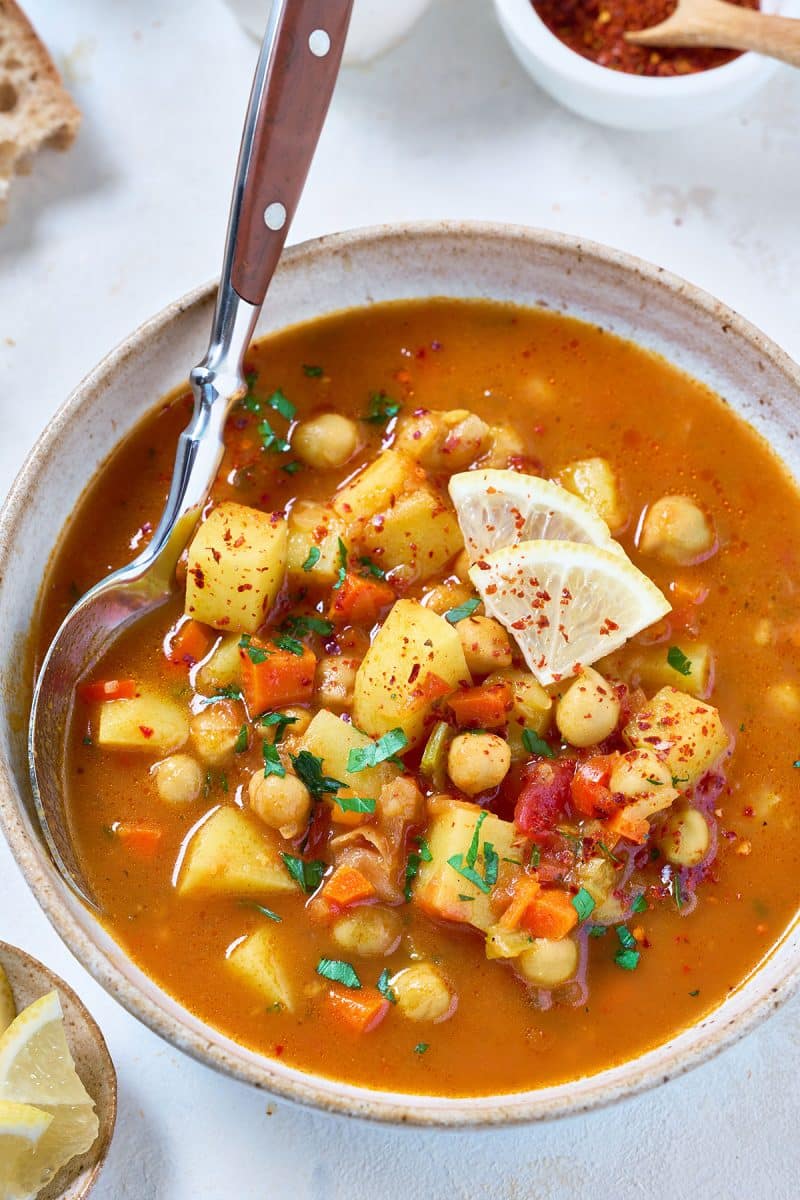 Easy Chickpea Soup - Lemon Blossoms