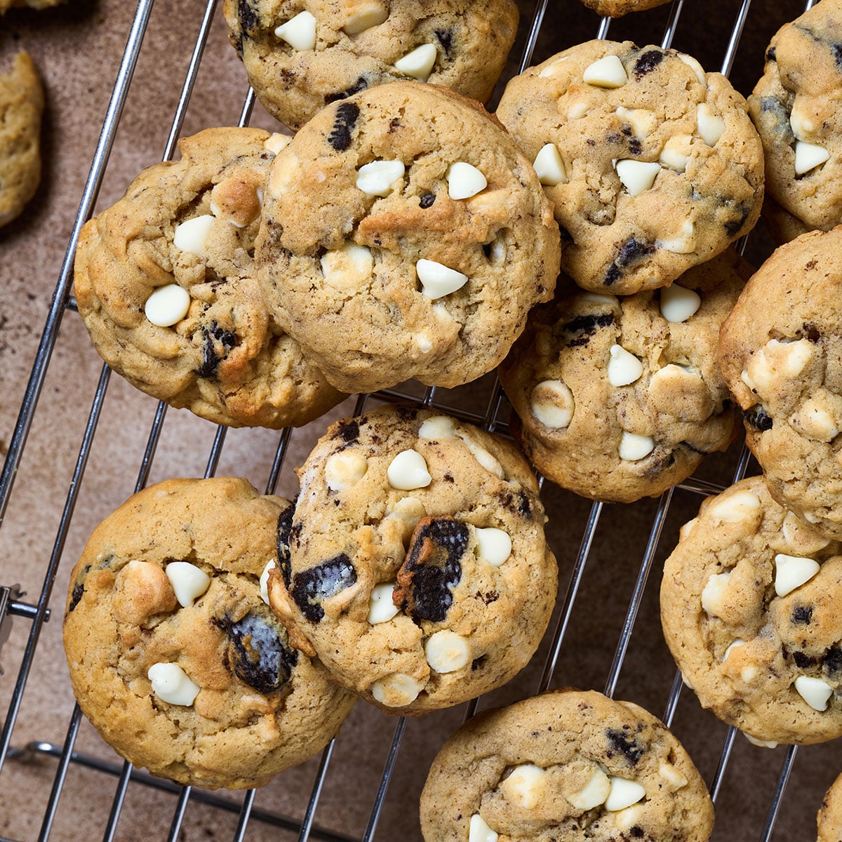 Cookies and cream cookies on a cooling rack