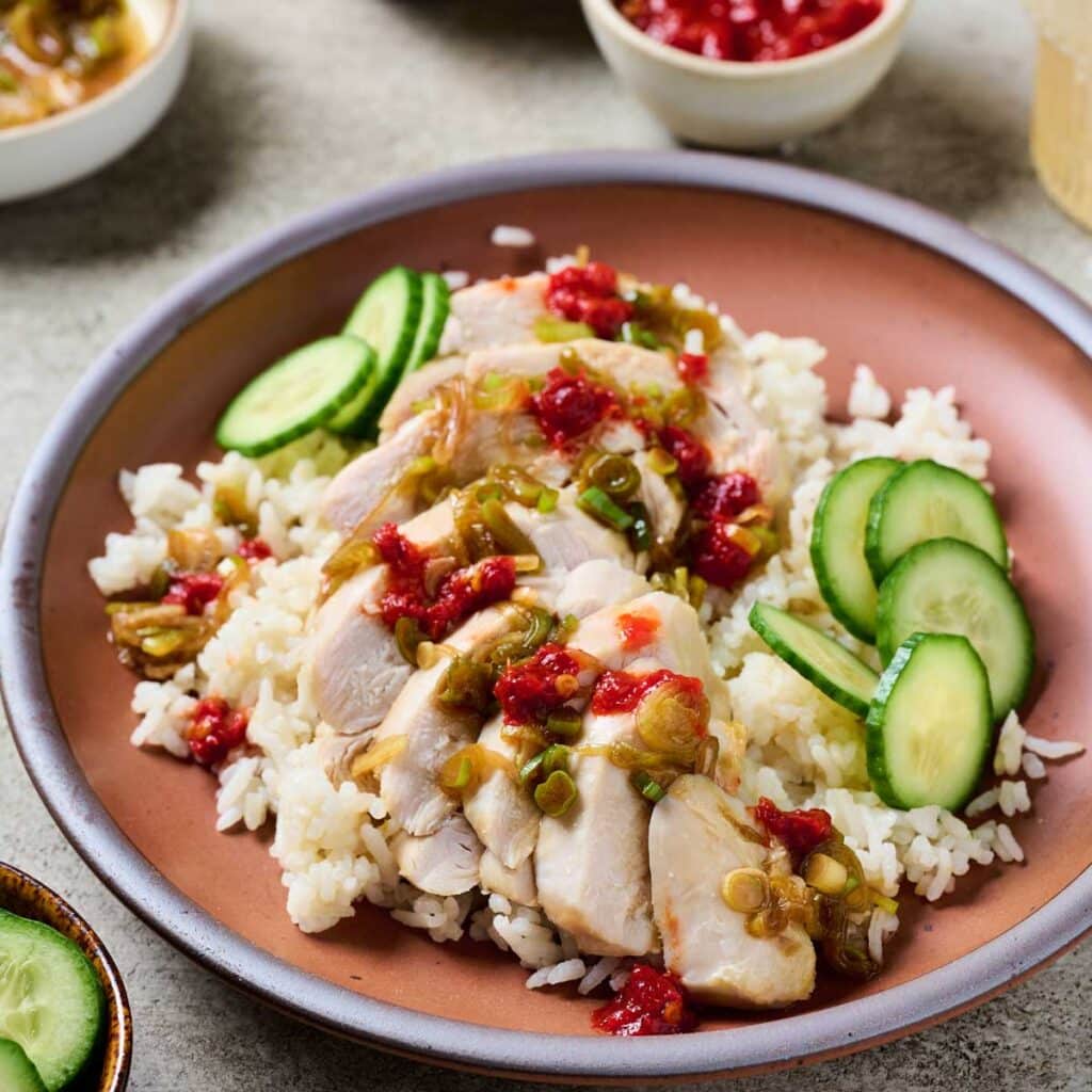 One Pot Hainanese Chicken and Rice (Easy Rice Cooker Recipe) - Lemon ...