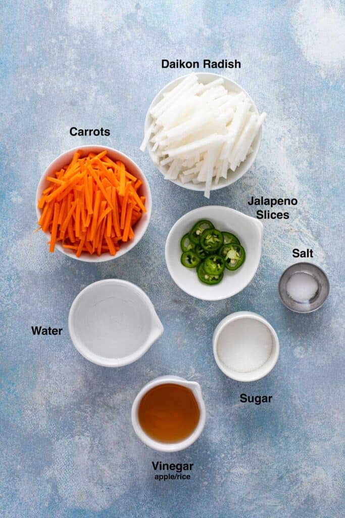 Ingredients to make pickled vegetables