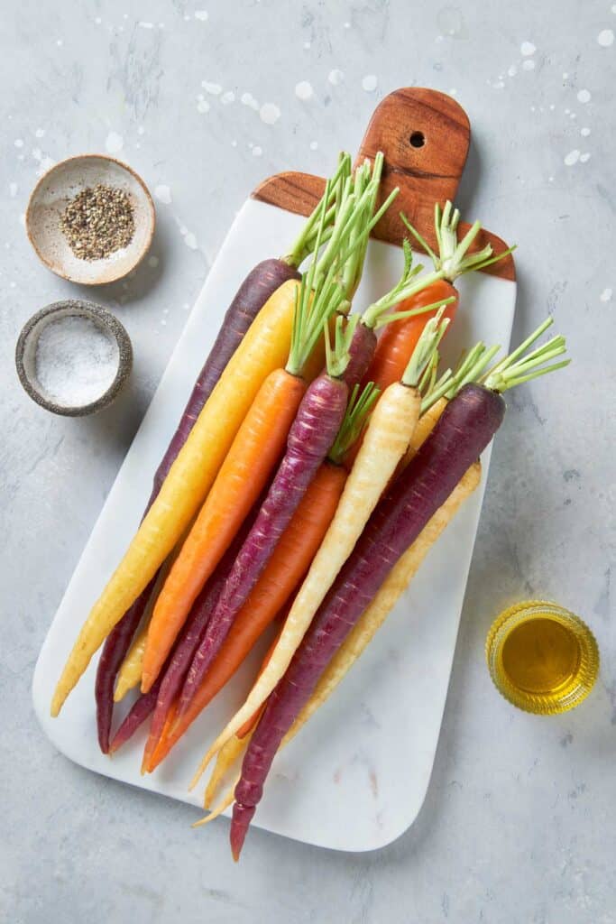 Ingredients to make roasted carrots