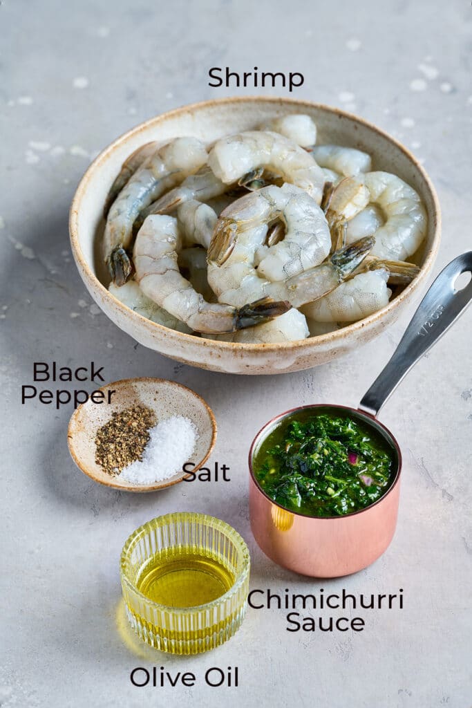Ingredients to make sautéed shrimp with Argentinian chimichurri